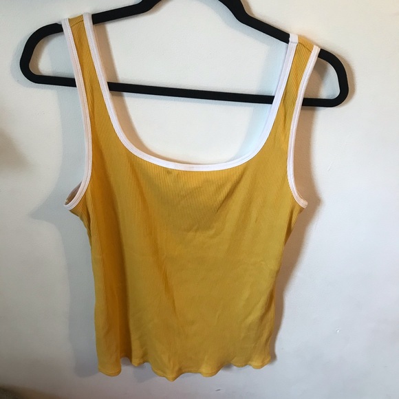 Express One Eleven Tank - Picture 3 of 5